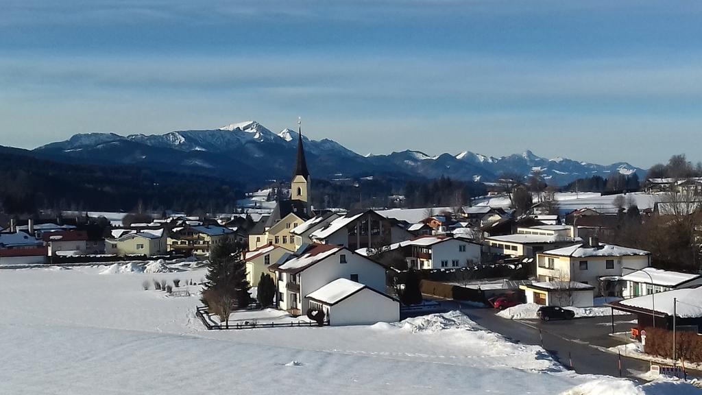 Ferienwohnungen Neukirchen Neukirchen am Teisenberg ภายนอก รูปภาพ